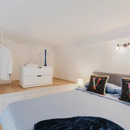 Casa In Palazzo Liberty - E Ben Collegato Apartment