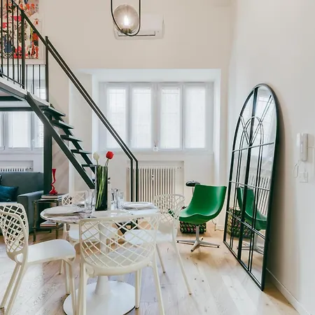 Casa In Palazzo Liberty - E Ben Collegato Milan